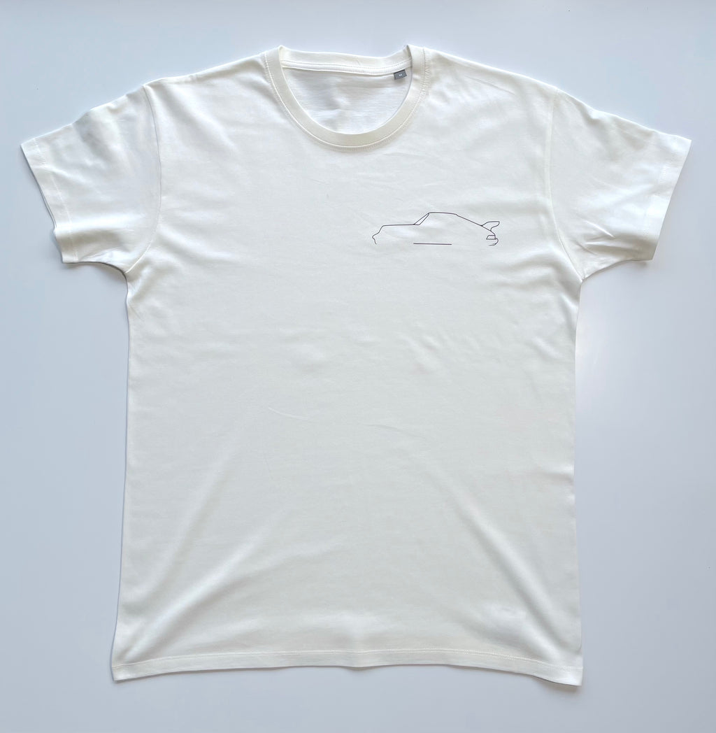 Wit losse fit t-shirt met een klassieke Porsche silhouette ontwerp. eenvoudig fris ontwerp voor elke dag.