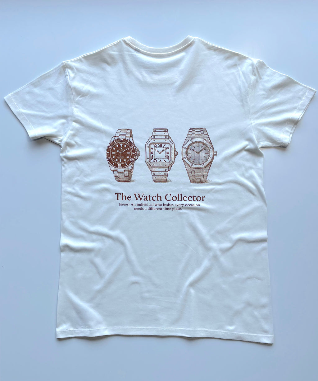 Een wit t-shirt met een ontwerp van 3 horloges. een rolex, een audemars piquet en een cartier Santos. gemaakt voor horloge verzamelaars. 